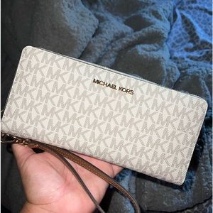 Michael Kors wallet
